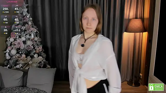 Cutie Ellis online show from April 20, 4:48 am