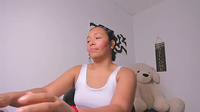 Snapshot of Nia13 chatting on March 2, 7:15 am Nia13 online show from March 2, 7:15 am