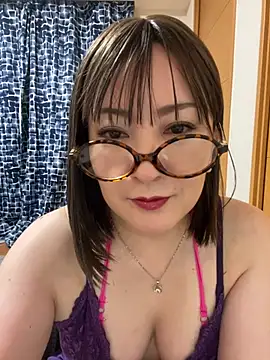 Mitsuco surflady online show from April 29, 4:22 pm