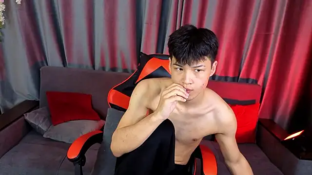 XanneLL online show from February 20, 1:33 pm