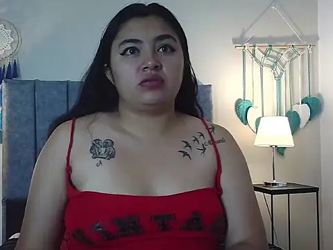 Snapshot of KatalynaSweet chatting on February 23, 3:48 am KatalynaSweet online show from February 23, 3:48 am