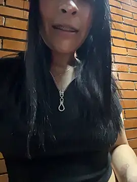 cristal  violetaa online show from February 13, 3:13 am