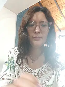 Snapshot of Harley-77 chatting on February 19, 2:13 pm Harley-77 online show from February 19, 2:13 pm