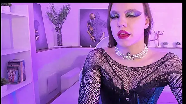 Madison dolly online show from March 15, 8:53 am