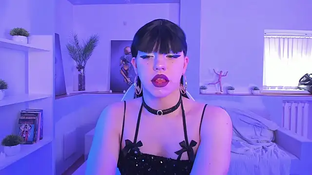 Madison dolly online show from April 5, 8:55 am