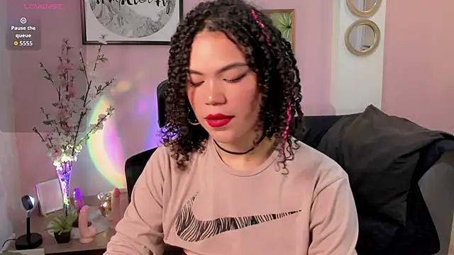 Monic Bellucci online show from February 17, 3:08 pm