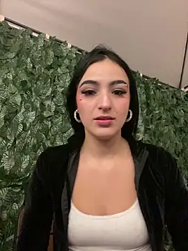 Snapshot of Valery_pink18 chatting on February 27, 3:50 am Valery pink18 online show from February 27, 3:50 am