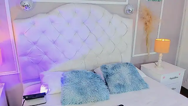 saryth hott online show from February 6, 2:53 pm