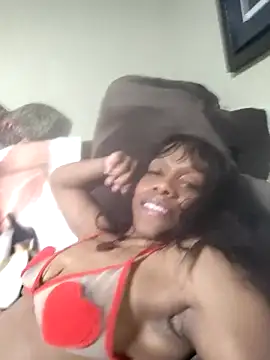 Snapshot of NatalieGainer_goodies chatting on February 23, 3:15 am NatalieGainer goodies online show from February 23, 3:15 am