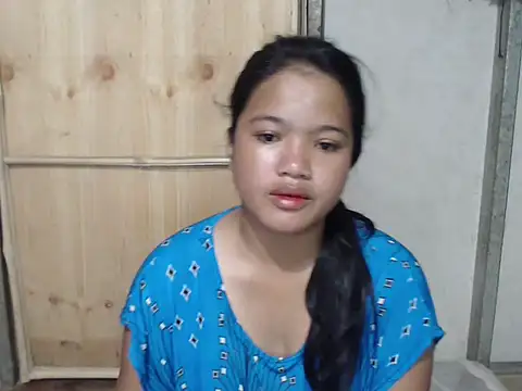 yummydelitex online show from March 29, 9:59 pm