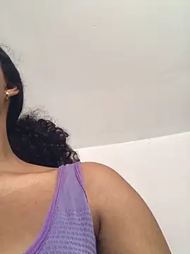 LiaRose- online show from March 3, 8:59 pm