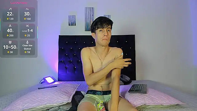 axxxel twink online show from February 27, 3:17 am