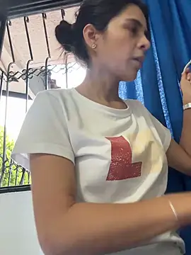 EvaMiranda online show from April 20, 10:44 pm