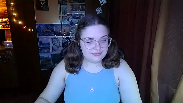 Snapshot of Teasing_Dora chatting on February 3, 1:48 am Teasing Dora online show from February 3, 1:48 am