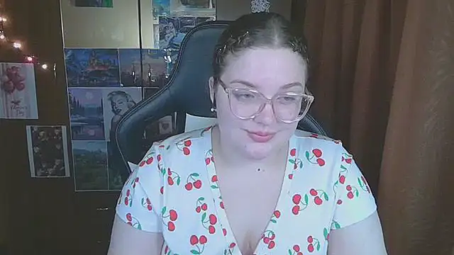 Snapshot of Teasing_Dora chatting on February 22, 10:52 pm Teasing Dora online show from February 22, 10:52 pm