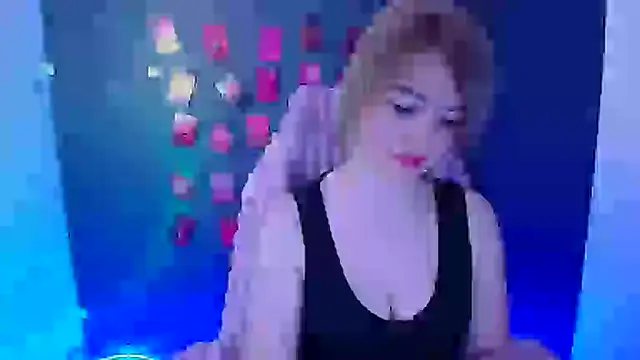 CuttieEmma online show from February 14, 6:43 am