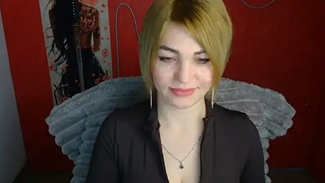 CuttieEmma online show from March 10, 6:40 am