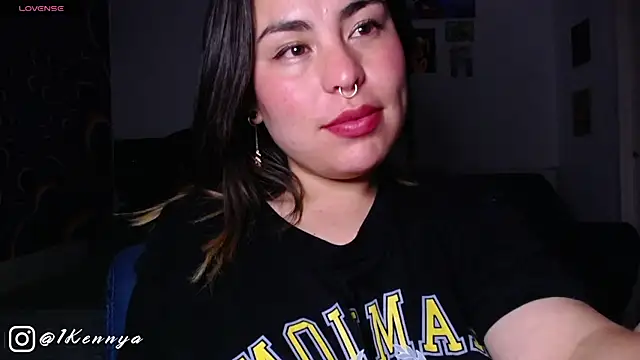 Snapshot of Kennya_Rodriguez chatting on February 1, 5:39 am Kennya Rodriguez online show from February 1, 5:39 am
