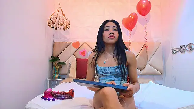 Snapshot of Lara_pons chatting on February 12, 2:01 pm Lara pons online show from February 12, 2:01 pm