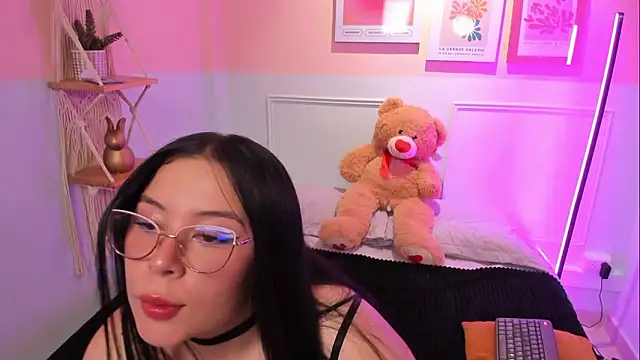 Snapshot of Dafne_Grace chatting on February 7, 11:03 am Dafne Grace online show from February 7, 11:03 am