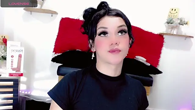 Snapshot of NathalialLooes chatting on March 2, 1:19 am NathalialLooes online show from March 2, 1:19 am