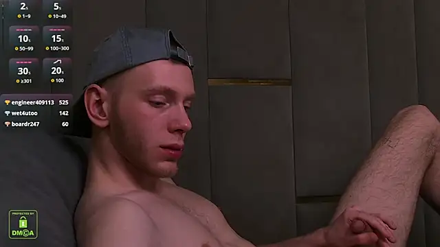 Snapshot of ZidNevil chatting on February 6, 8:40 am ZidNevil online show from February 6, 8:40 am