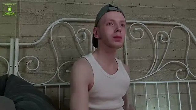 Snapshot of ZidNevil chatting on February 9, 8:35 pm ZidNevil online show from February 9, 8:35 pm