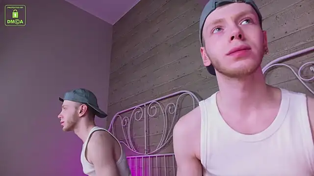 Snapshot of ZidNevil chatting on February 20, 3:23 pm ZidNevil online show from February 20, 3:23 pm