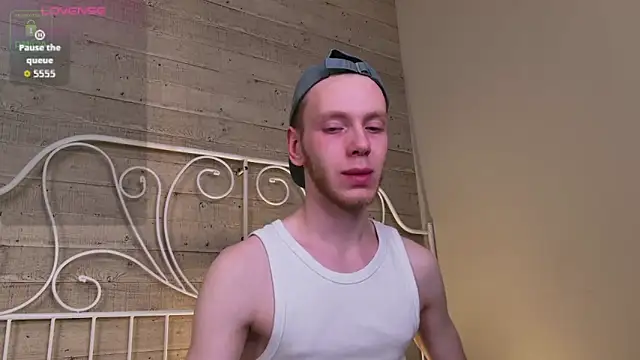 Snapshot of ZidNevil chatting on February 24, 8:29 pm ZidNevil online show from February 24, 8:29 pm