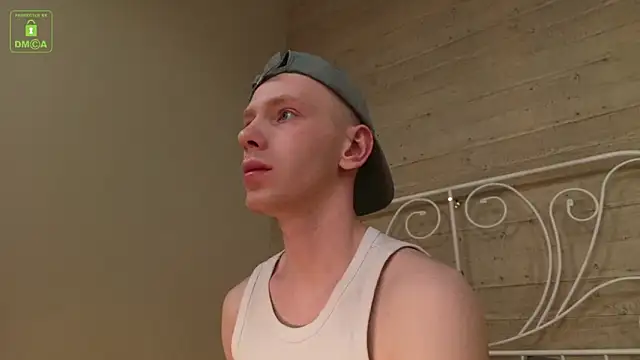 Snapshot of ZidNevil chatting on March 1, 8:33 pm ZidNevil online show from March 1, 8:33 pm