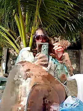 Snapshot of Alexdevil92 chatting on February 24, 1:25 am Alexdevil92 online show from February 24, 1:25 am