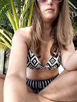 Snapshot of Alexdevil92 chatting on March 2, 2:03 am Alexdevil92 online show from March 2, 2:03 am