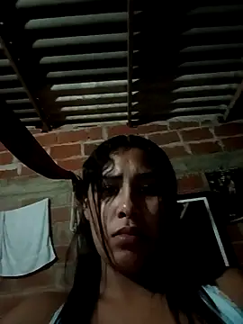 Snapshot of Eira_Allen chatting on February 12, 3:34 am Eira Allen online show from February 12, 3:34 am