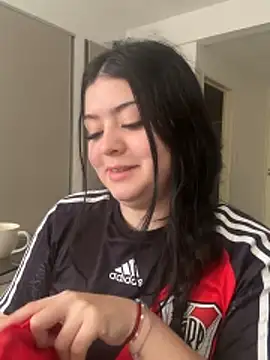 lolaaculaa online show from April 11, 3:49 pm