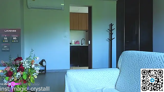 Snapshot of pink_flow0 chatting on March 2, 4:03 am pink flow0 online show from March 2, 4:03 am