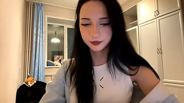 Snapshot of UrBabeLuna chatting on February 1, 3:21 pm UrBabeLuna online show from February 1, 3:21 pm