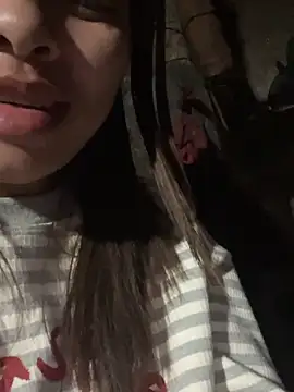 Violin xue online show from February 13, 9:49 am