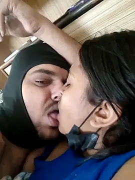 Curvy Simran online show from March 6, 12:34 pm