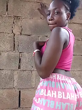 Snapshot of Bald_gee chatting on February 12, 7:25 am Bald gee online show from February 12, 7:25 am