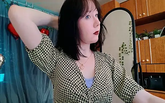 marty bree online show from March 26, 1:28 pm