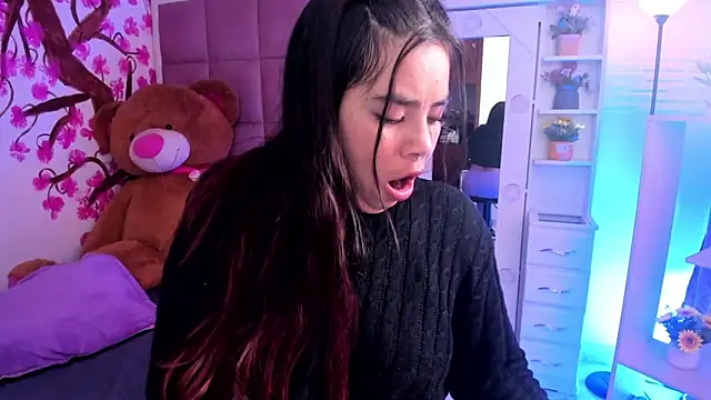 liany taylor online show from February 22, 7:45 pm