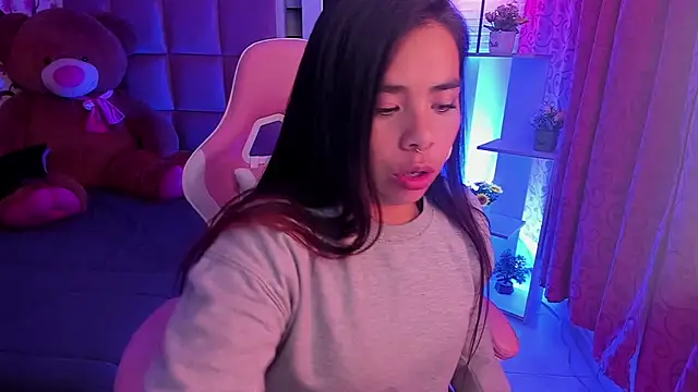 liany taylor online show from February 25, 9:13 pm