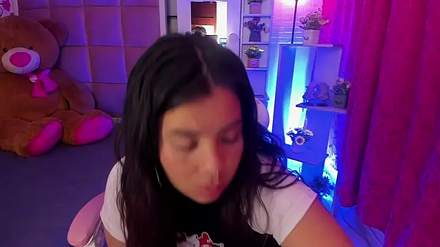 liany taylor online show from March 2, 7:15 am