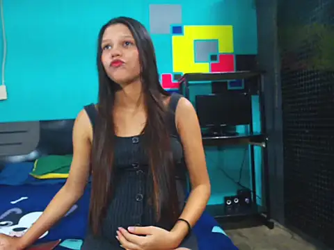 Snapshot of analyn-2027 chatting on January 31, 10:41 pm analyn-2027 online show from January 31, 10:41 pm