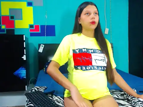 Snapshot of analyn-2027 chatting on February 22, 7:56 pm analyn-2027 online show from February 22, 7:56 pm