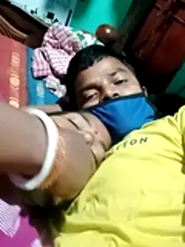 Snapshot of Your_deshibhabi25years chatting on February 28, 3:46 pm Your deshibhabi25years online show from February 28, 3:46 pm