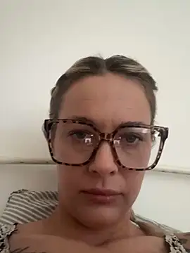 SophieSchmidt online show from February 17, 12:01 pm