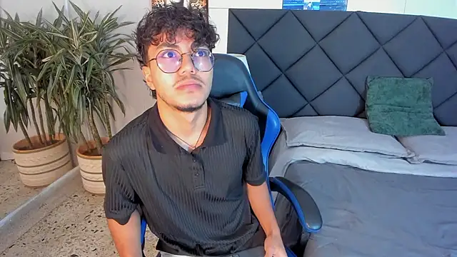 kai storn online show from February 20, 11:54 am