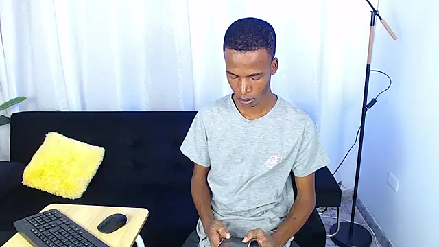 gusy 18 online show from March 2, 8:26 pm