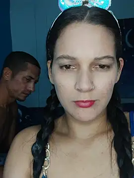 Snapshot of Perla_and_Maikol chatting on February 17, 12:07 am Perla and Maikol online show from February 17, 12:07 am